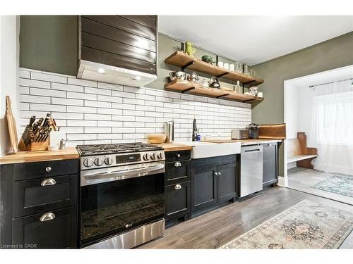 12 Francis Street, Hamilton, ON - Indoor Photo Showing Kitchen With Upgraded Kitchen