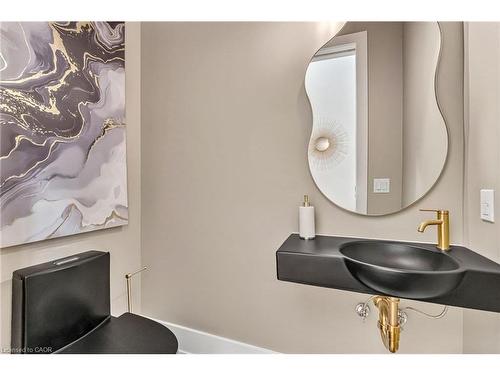 144 Mansfield Drive, Oakville, ON - Indoor Photo Showing Other Room