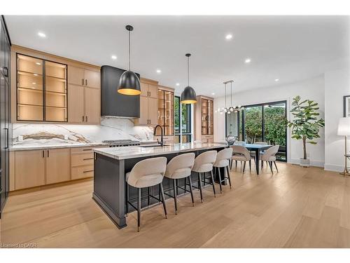 144 Mansfield Drive, Oakville, ON - Indoor