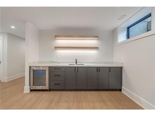 144 Mansfield Drive, Oakville, ON - Indoor