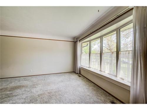 574 Krug Street, Kitchener, ON - Indoor Photo Showing Other Room