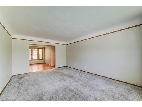 574 Krug Street, Kitchener, ON - Indoor Photo Showing Other Room