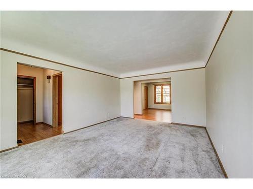 574 Krug Street, Kitchener, ON - Indoor Photo Showing Other Room