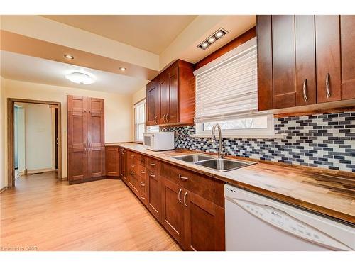 574 Krug Street, Kitchener, ON - Indoor Photo Showing Kitchen With Double Sink