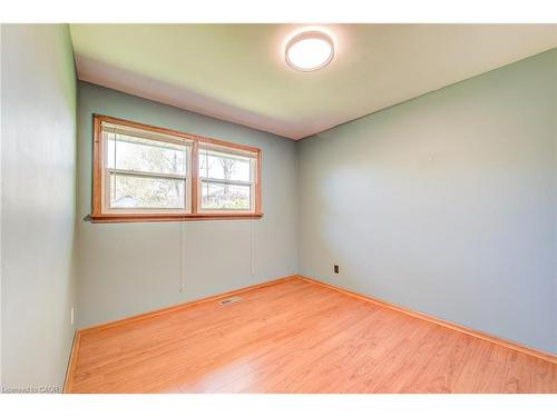 574 Krug Street, Kitchener, ON - Indoor Photo Showing Other Room