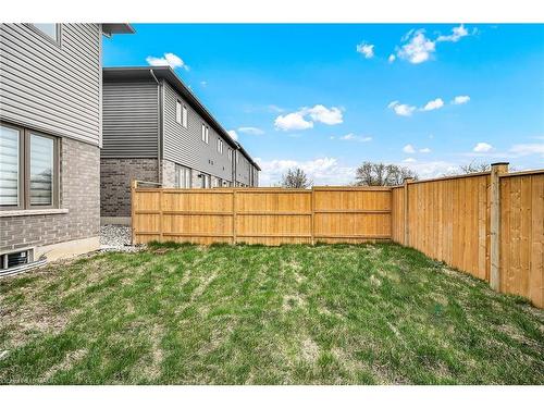 13-61 Soho Street, Stoney Creek, ON - Outdoor