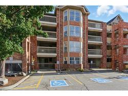 201-4013 Kilmer Drive  Burlington, ON L7M 4M3