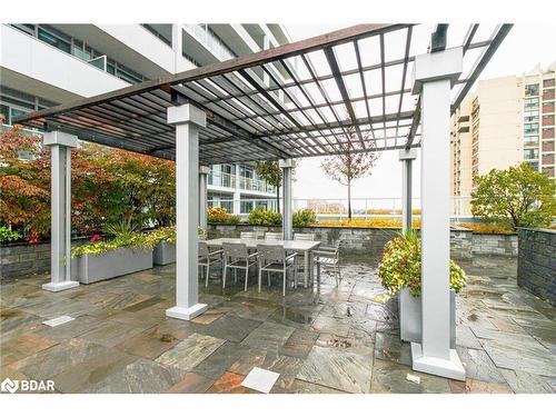 1503-65 Speers Road, Oakville, ON - Outdoor