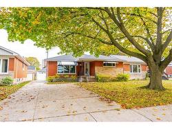 155 Wise Court  Hamilton, ON L8T 2M1