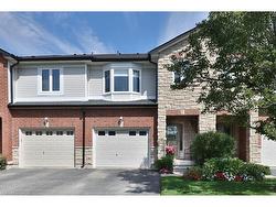 16-2229 Walkers Line  Burlington, ON L7M 4X4