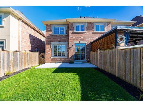 8 Summerberry Way, Hamilton, ON - Outdoor
