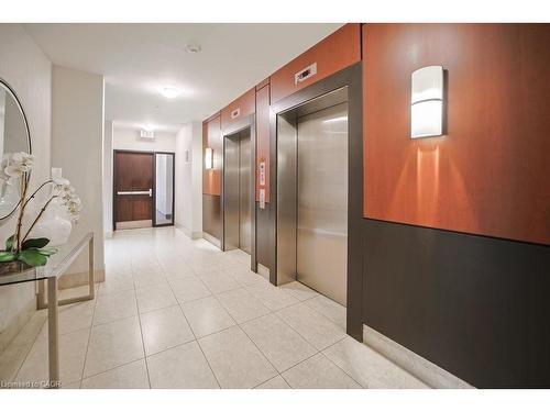 107-80 Port Street E, Mississauga, ON - Indoor Photo Showing Other Room