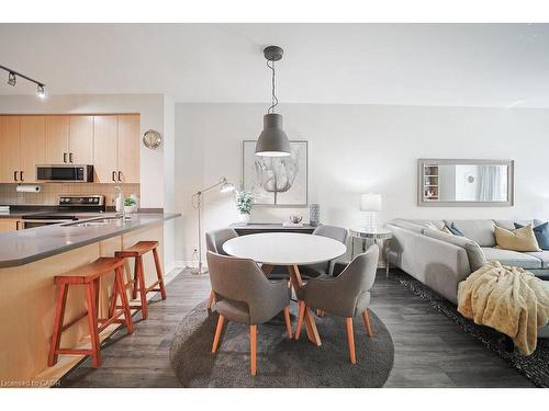 107-80 Port Street E, Mississauga, ON - Indoor