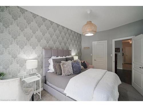 107-80 Port Street E, Mississauga, ON - Indoor Photo Showing Bedroom