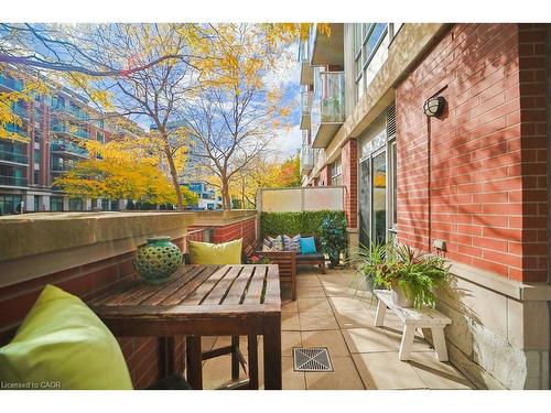 107-80 Port Street E, Mississauga, ON - Outdoor