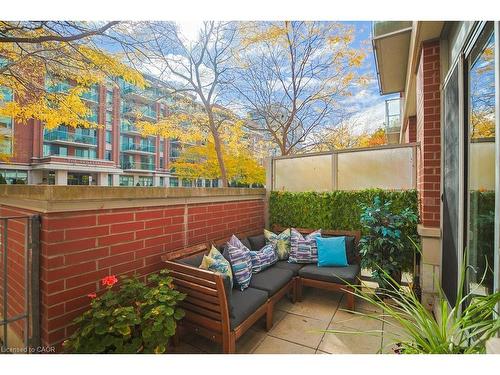 107-80 Port Street E, Mississauga, ON - Outdoor