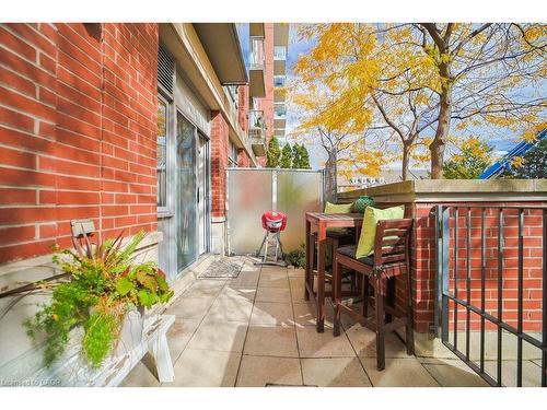 107-80 Port Street E, Mississauga, ON - Outdoor