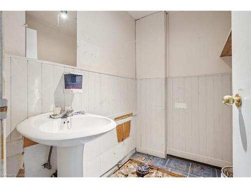 75 - 79 Erie Avenue, Brantford, ON 