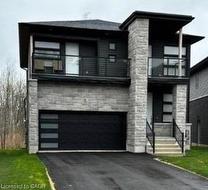 135 Rosie Street  The Blue Mountains, ON N0H 1J0