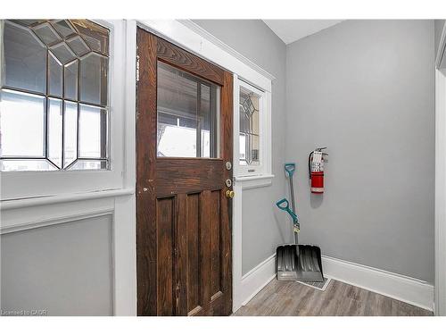 133 Park Row N, Hamilton, ON 