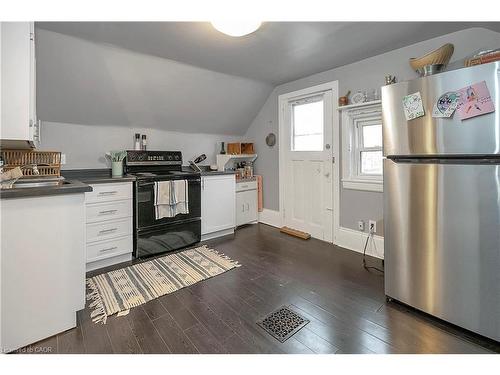 133 Park Row N, Hamilton, ON 