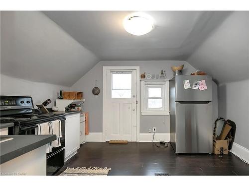 133 Park Row N, Hamilton, ON 