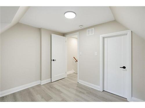3-489 Cannon Street E, Hamilton, ON - Indoor Photo Showing Other Room