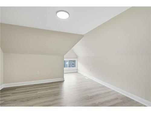 3-489 Cannon Street E, Hamilton, ON - Indoor Photo Showing Other Room