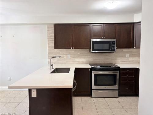 48-7 Sirente Drive, Hamilton, ON - Indoor Photo Showing Kitchen With Upgraded Kitchen