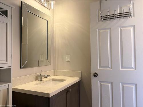 48-7 Sirente Drive, Hamilton, ON - Indoor Photo Showing Bathroom