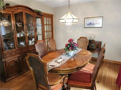 1741 Phillbrook Crescent, London, ON - Indoor Photo Showing Dining Room