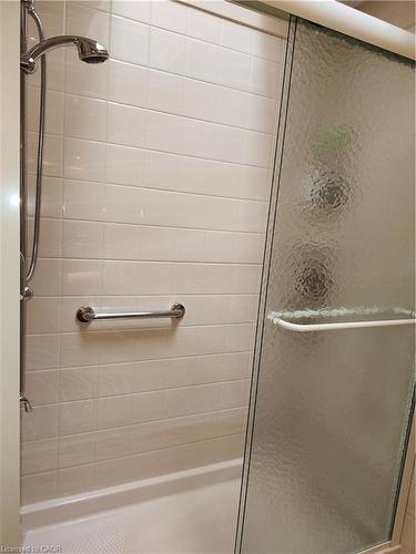 1741 Phillbrook Crescent, London, ON - Indoor Photo Showing Bathroom