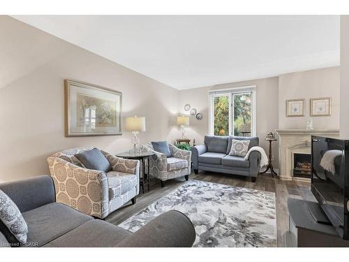 5119 Cherryhill Crescent, Burlington, ON - Indoor Photo Showing Living Room With Fireplace