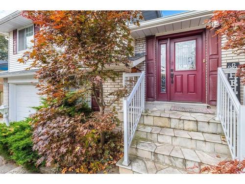 5119 Cherryhill Crescent, Burlington, ON - Outdoor