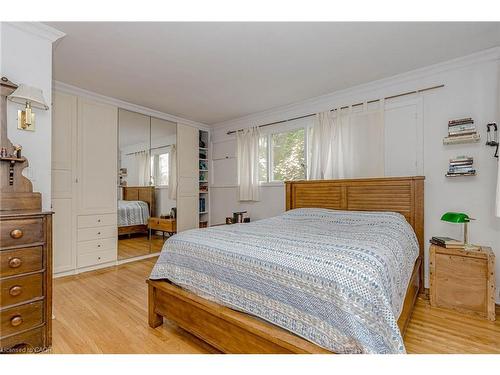757 Meadow Wood Road, Mississauga, ON - Indoor Photo Showing Bedroom
