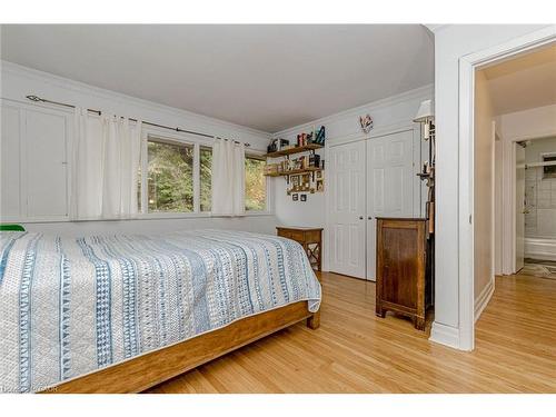 757 Meadow Wood Road, Mississauga, ON - Indoor Photo Showing Bedroom