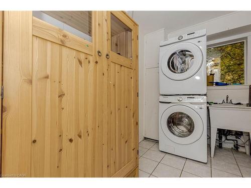 757 Meadow Wood Road, Mississauga, ON - Indoor Photo Showing Laundry Room