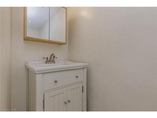 757 Meadow Wood Road, Mississauga, ON - Indoor Photo Showing Bathroom
