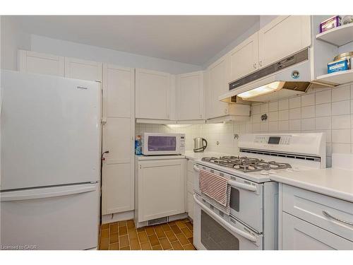757 Meadow Wood Road, Mississauga, ON - Indoor Photo Showing Kitchen