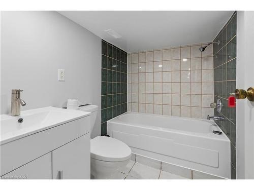 141 Ray Street N, Hamilton, ON - Indoor Photo Showing Bathroom