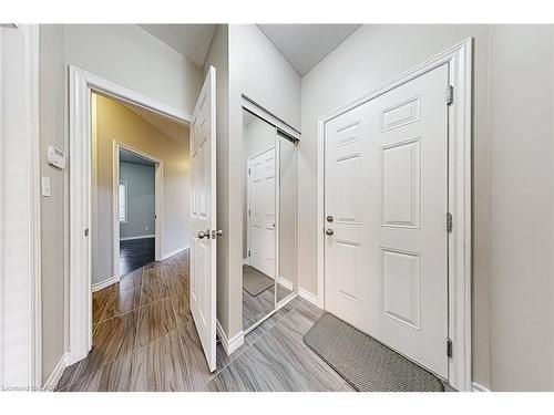 305 Wesley Boulevard, Cambridge, ON - Indoor Photo Showing Other Room