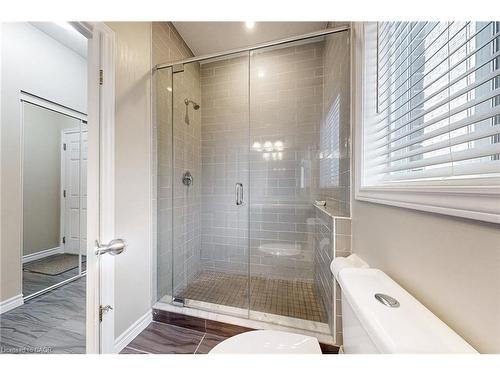 305 Wesley Boulevard, Cambridge, ON - Indoor Photo Showing Bathroom