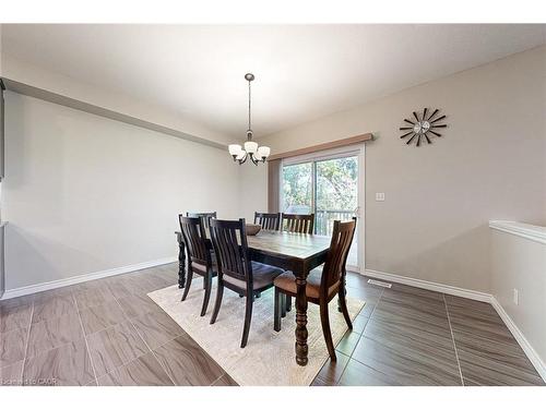 305 Wesley Boulevard, Cambridge, ON - Indoor Photo Showing Dining Room