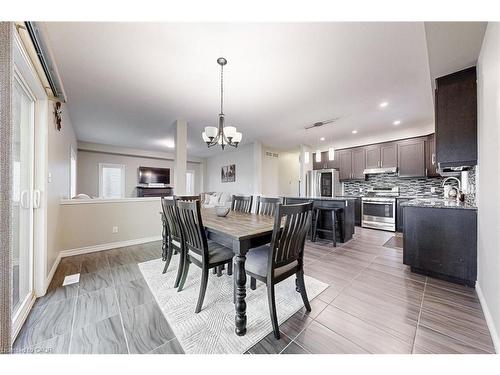 305 Wesley Boulevard, Cambridge, ON - Indoor Photo Showing Dining Room