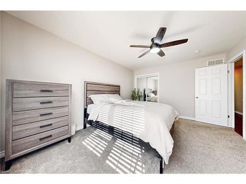 305 Wesley Boulevard, Cambridge, ON - Indoor Photo Showing Bedroom