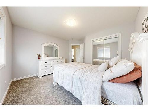 305 Wesley Boulevard, Cambridge, ON - Indoor Photo Showing Bedroom