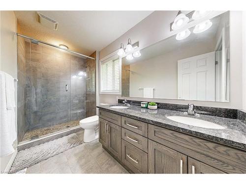 305 Wesley Boulevard, Cambridge, ON - Indoor Photo Showing Bathroom
