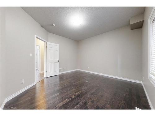 305 Wesley Boulevard, Cambridge, ON - Indoor Photo Showing Other Room