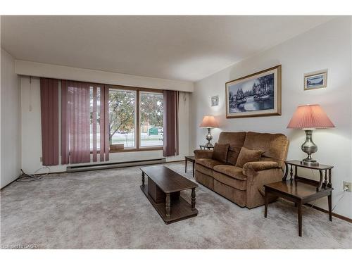 4048 Longmoor Drive, Burlington, ON - Indoor Photo Showing Living Room