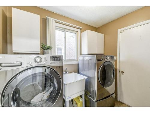 19 National Drive, Stoney Creek, ON - Indoor Photo Showing Laundry Room